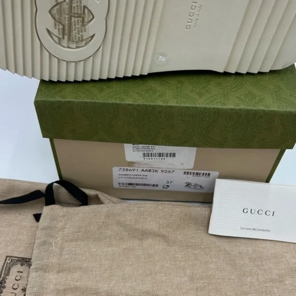 Gucci Women's Cream and Gold embellished Sandals. Size 7